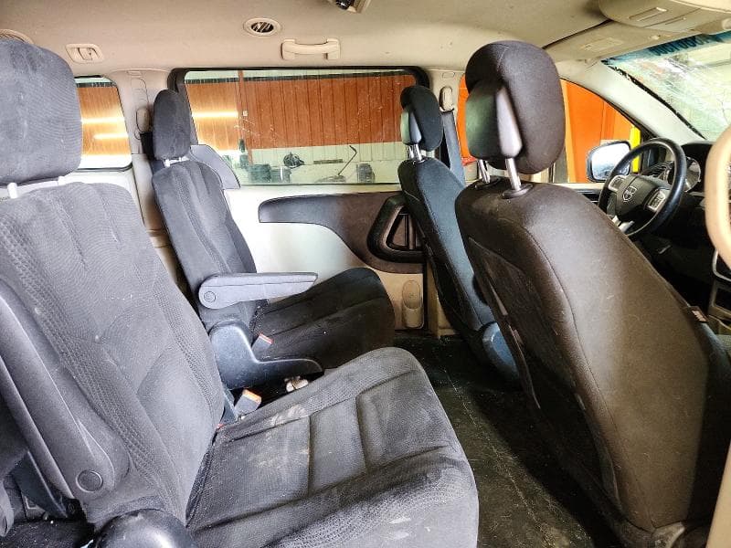 2017 DODGE GRAND CARAVAN SE 11