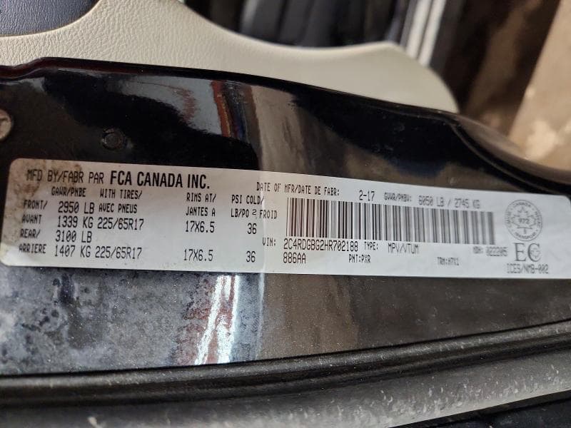2017 DODGE GRAND CARAVAN SE 13