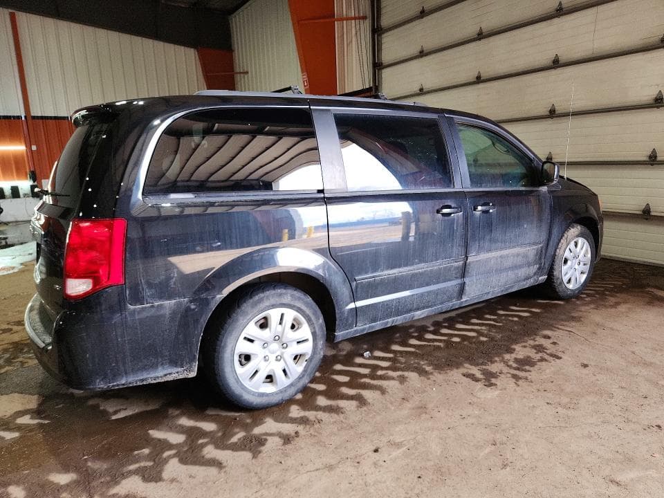 2017 DODGE GRAND CARAVAN SE 3