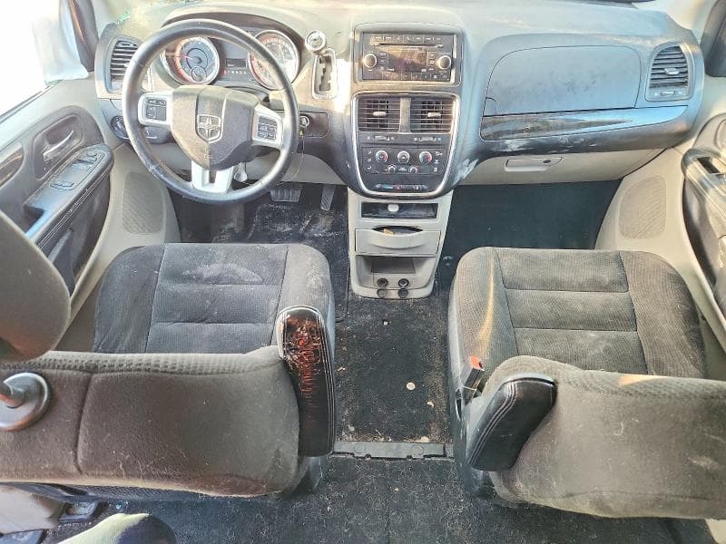 2017 DODGE GRAND CARAVAN SE 8
