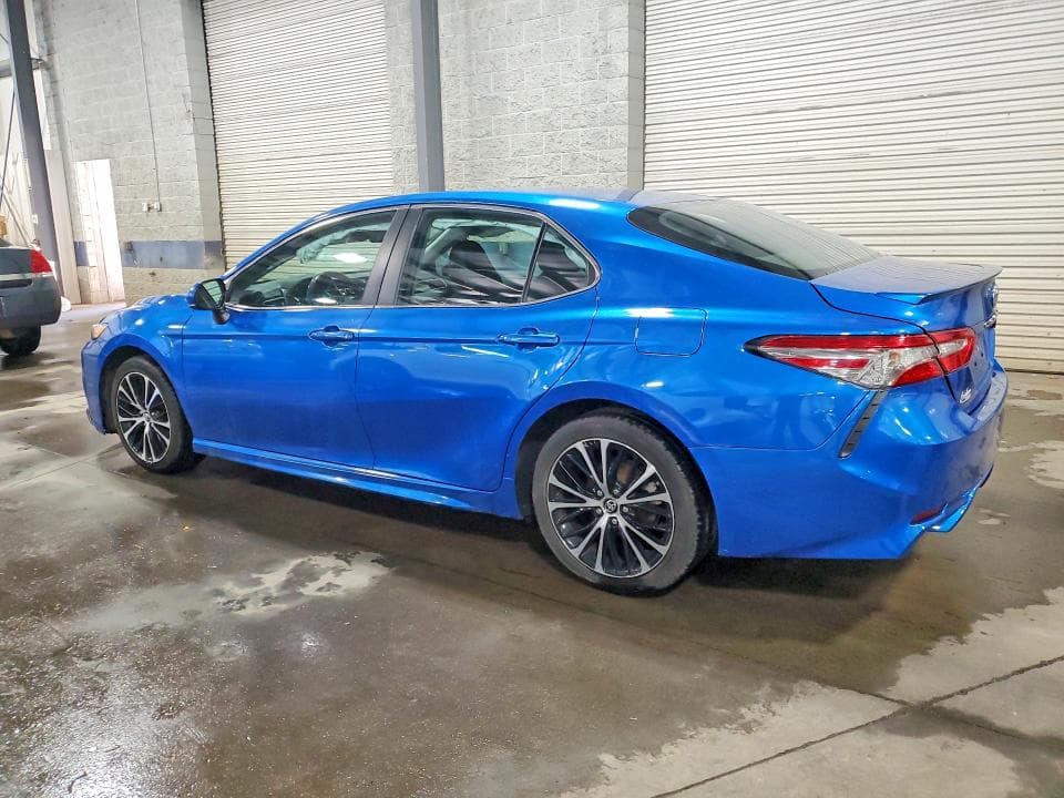 2018 TOYOTA CAMRY SE SE 2