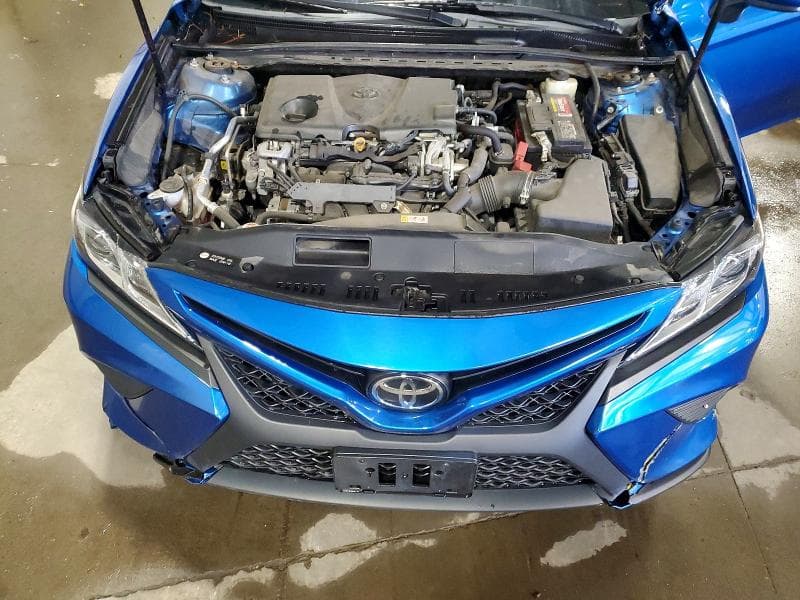 2018 TOYOTA CAMRY SE SE 11
