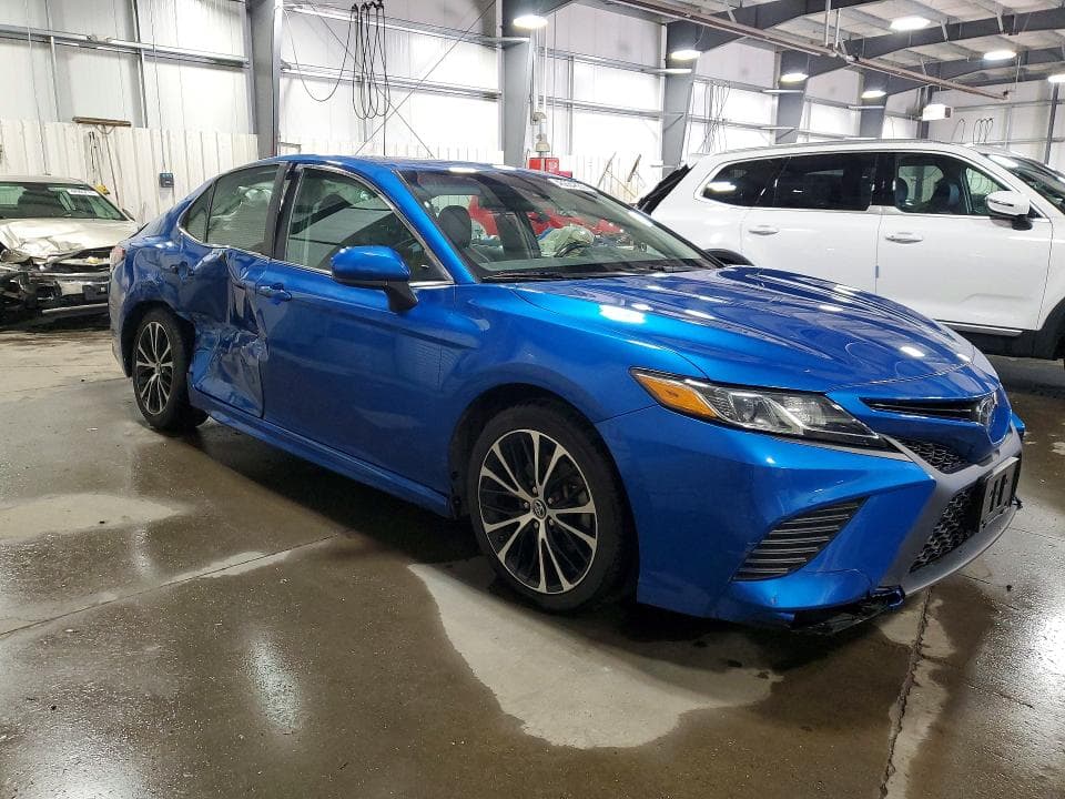 2018 TOYOTA CAMRY SE SE 4