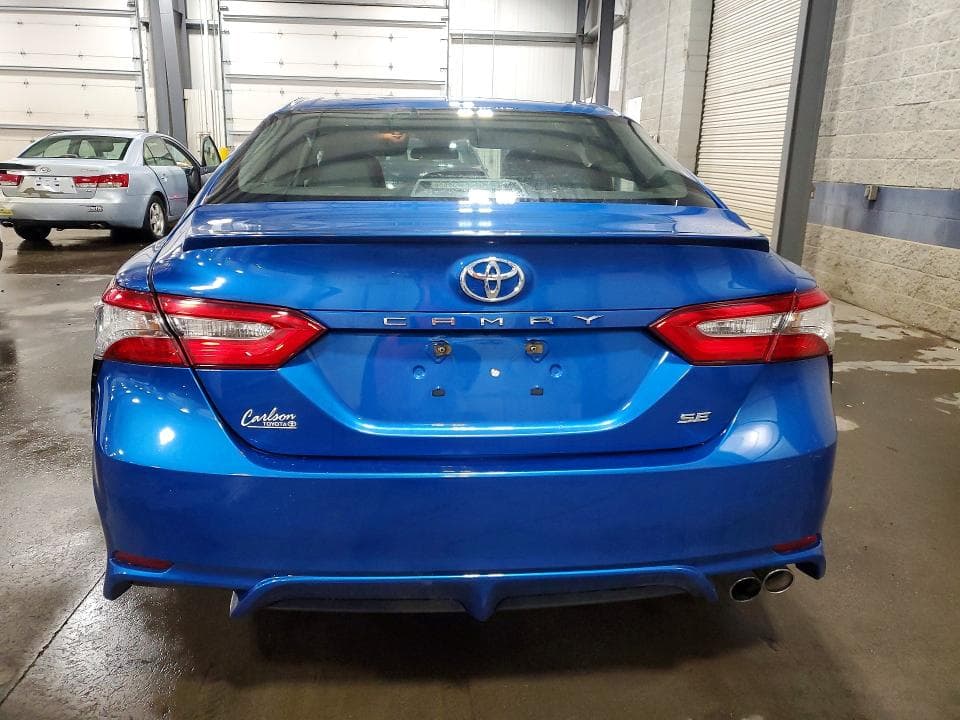 2018 TOYOTA CAMRY SE SE 6