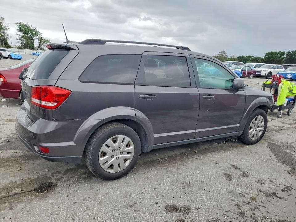 2019 DODGE JOURNEY SE 3