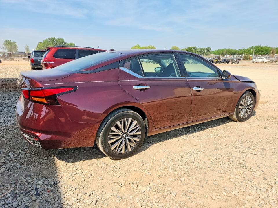 2023 NISSAN ALTIMA SV SV 3