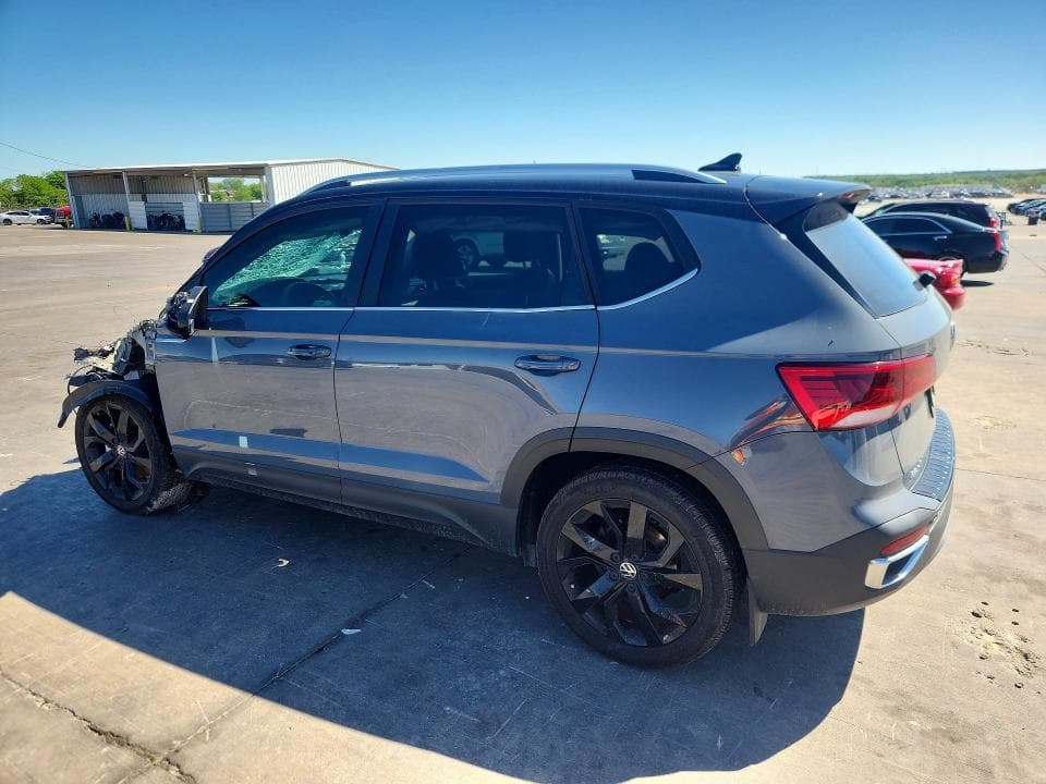 2024 VOLKSWAGEN TAOS SE 2