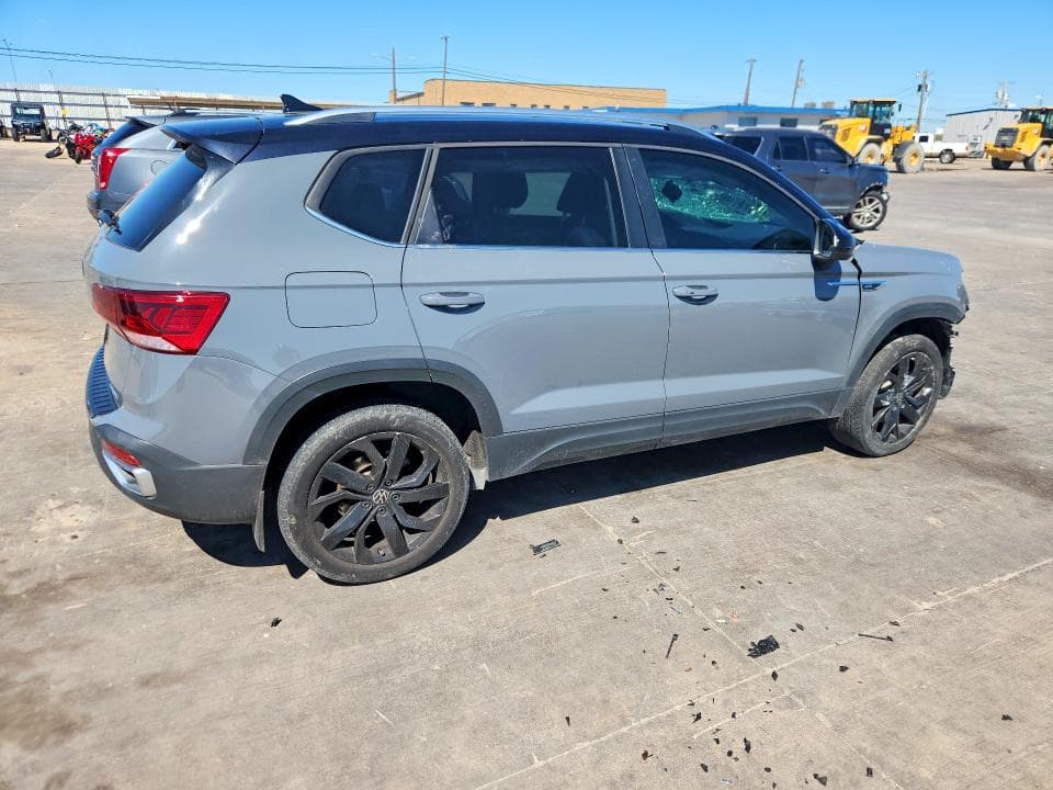 2024 VOLKSWAGEN TAOS SE 3