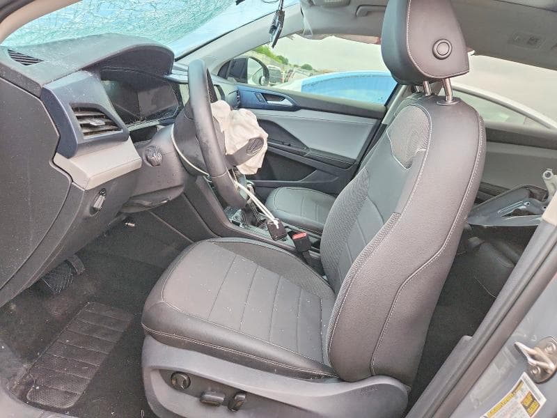2024 VOLKSWAGEN TAOS SE 7
