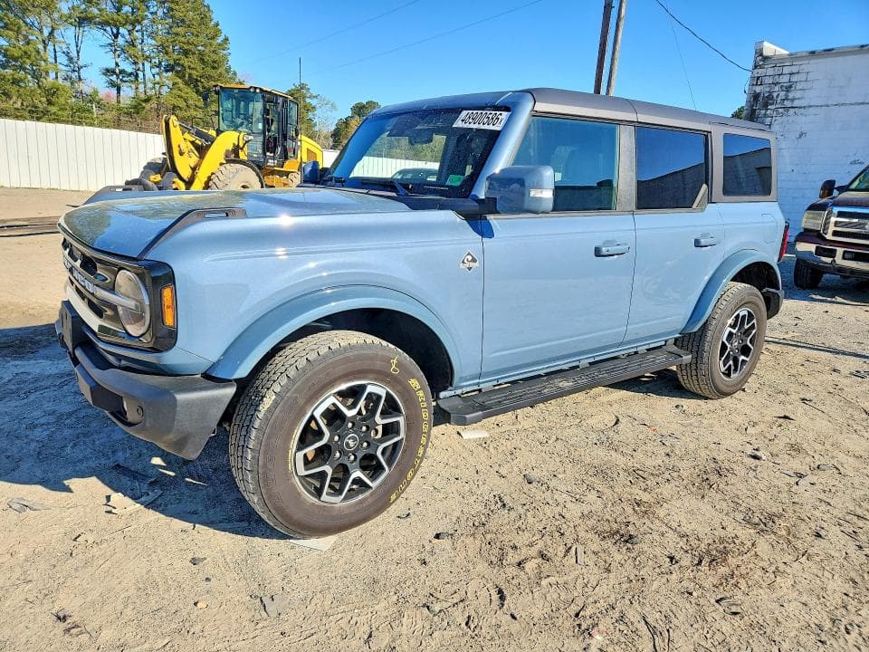 2024 FORD BRONCO OUTER BANKS - 1