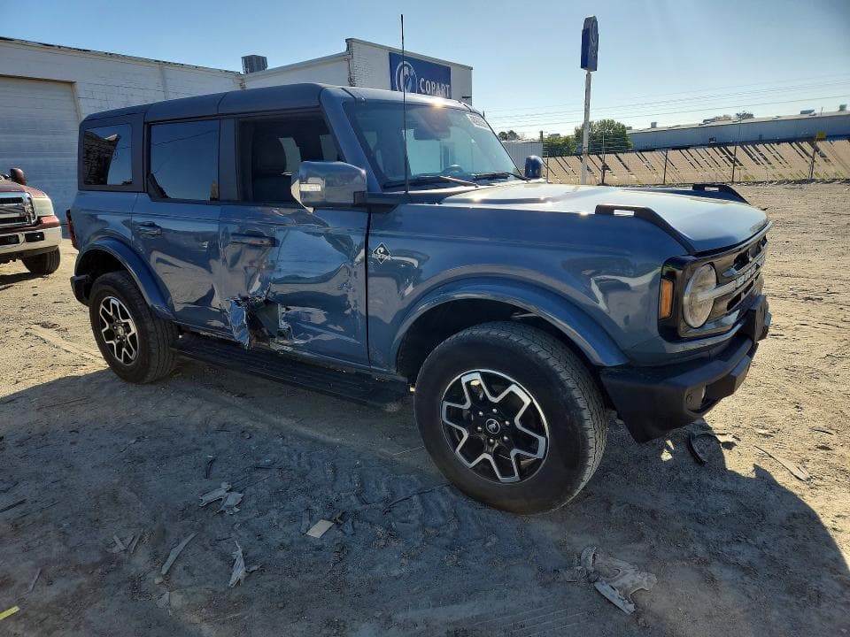2024 FORD BRONCO OUTER BANKS 4