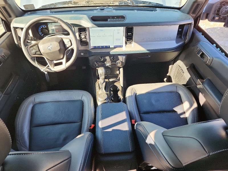 2024 FORD BRONCO OUTER BANKS 8