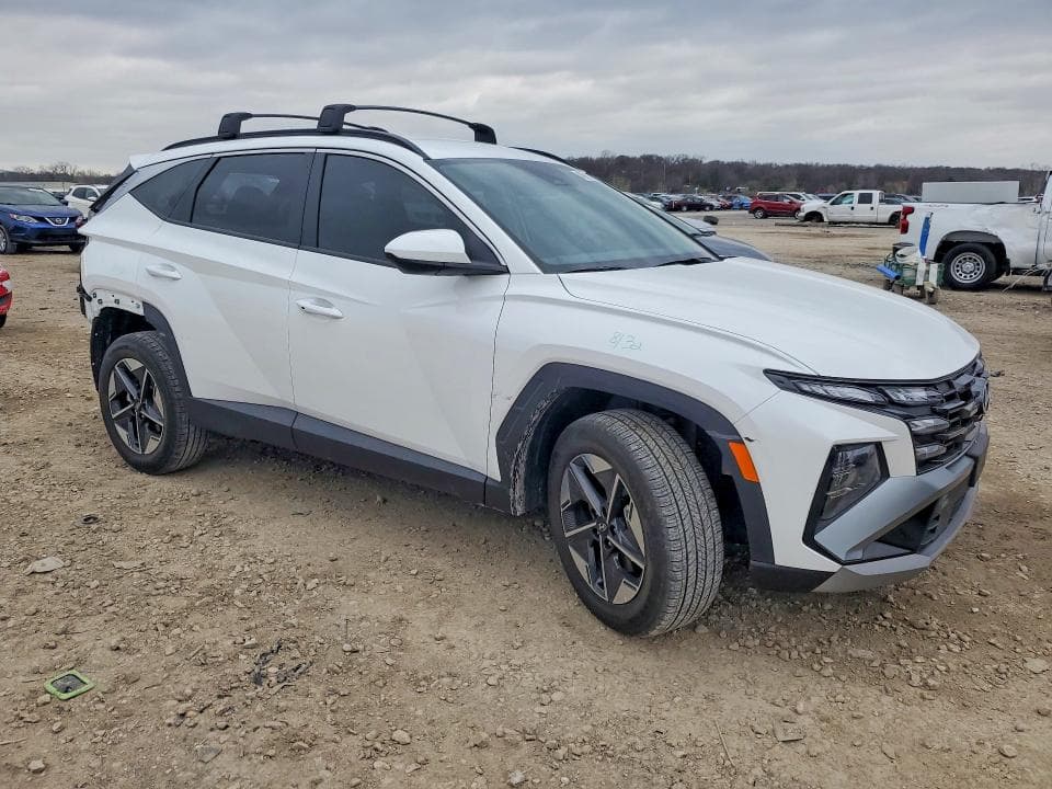 2026 HYUNDAI TUCSON SEL 4