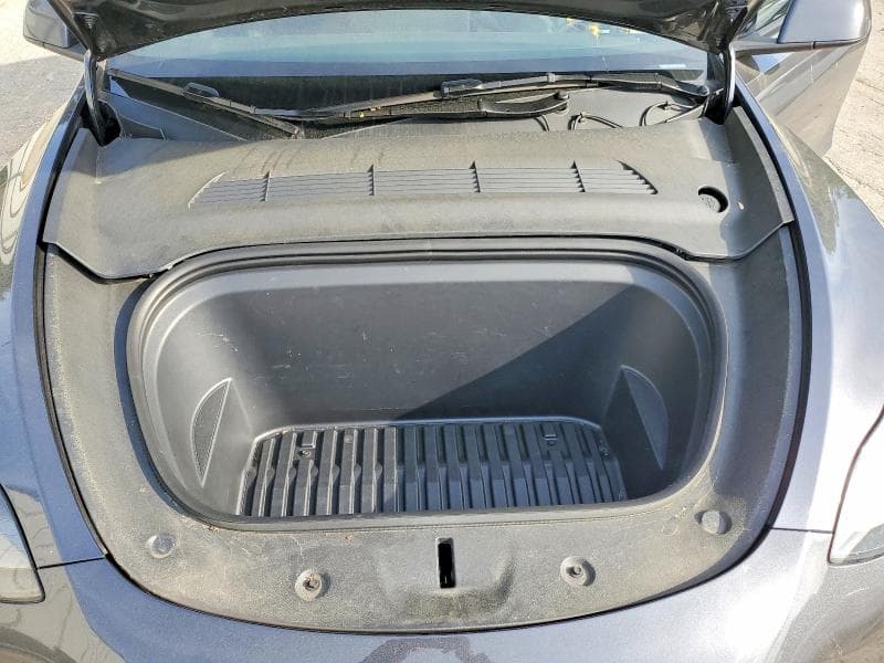 2024 TESLA MODEL Y 12