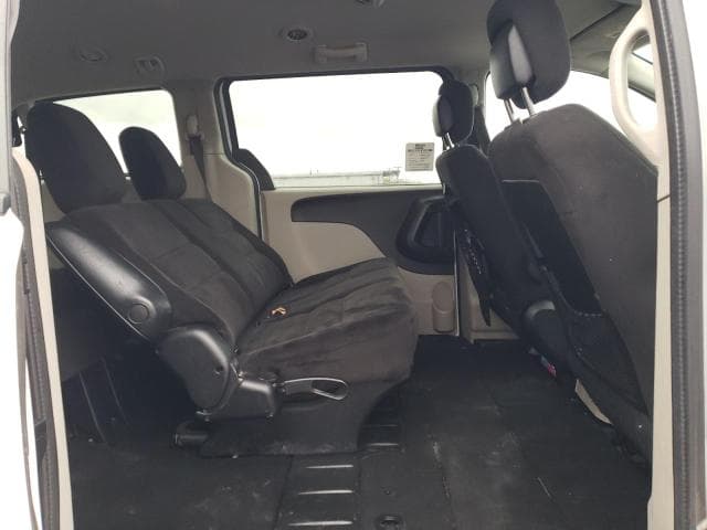 2017 DODGE GRAND CARAVAN SE 11
