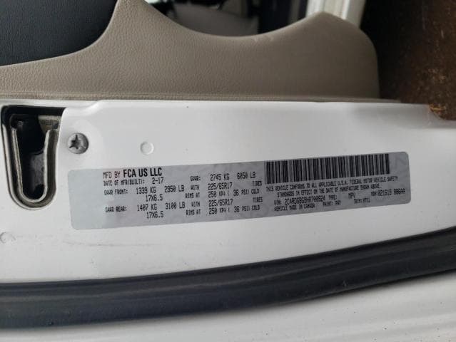 2017 DODGE GRAND CARAVAN SE 13