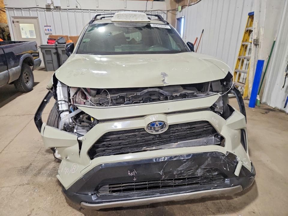 2023 TOYOTA RAV4 HYBRID XSE 5