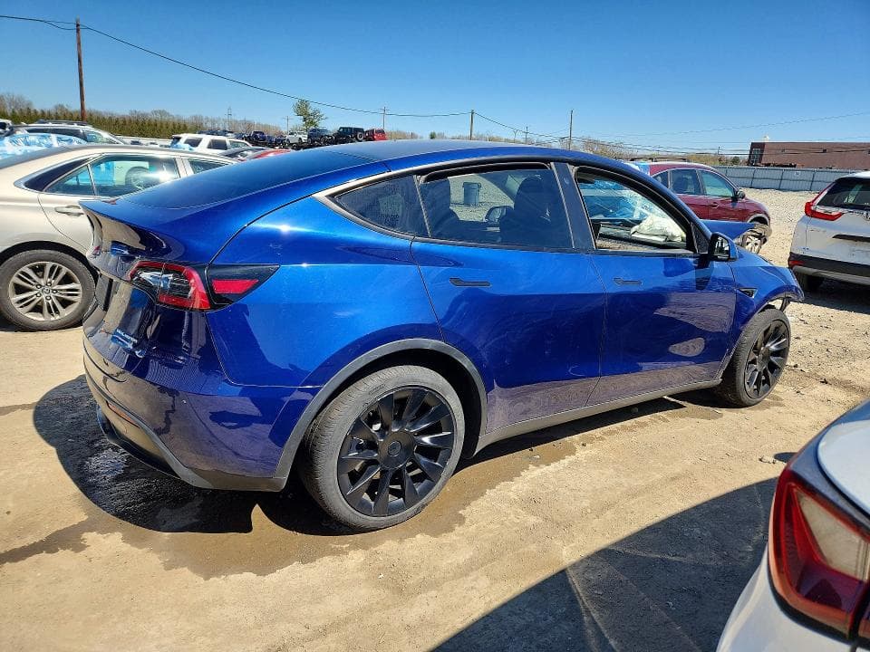 2023 TESLA MODEL Y 3