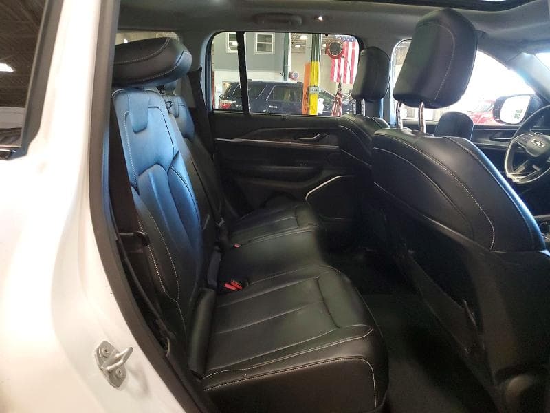 2023 JEEP GRAND CHEROKEE LIMITED LIMITED 11