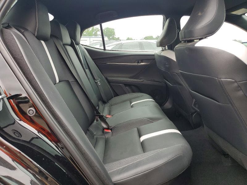 2025 TOYOTA CAMRY SE 10