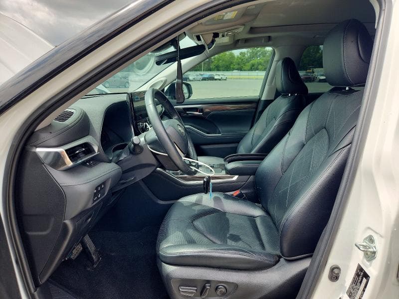 2023 TOYOTA HIGHLANDER HYBRID PLATINUM 7