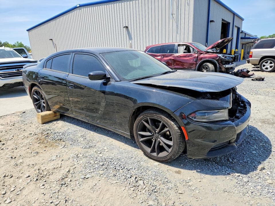 2016 DODGE CHARGER SE 4