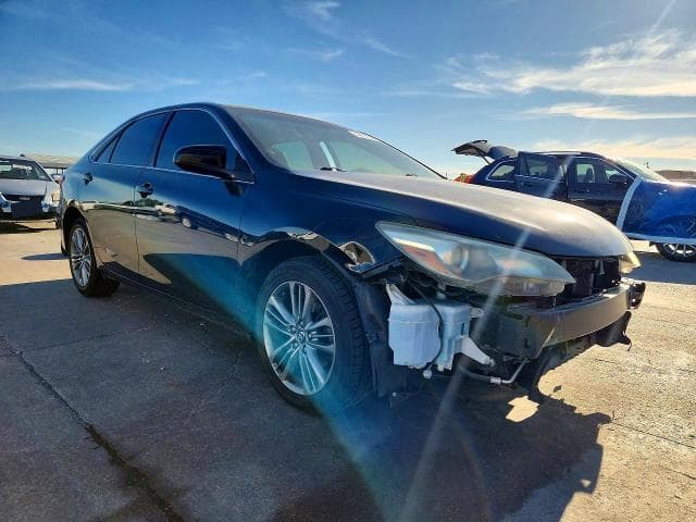 2017 TOYOTA CAMRY SE SE 4