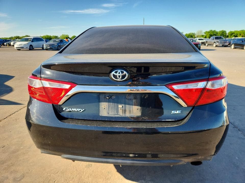 2017 TOYOTA CAMRY SE SE 6