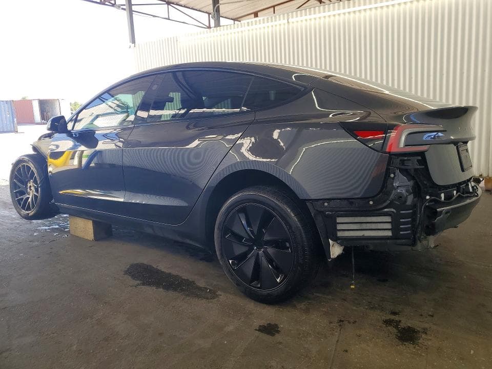 2025 TESLA MODEL 3 2