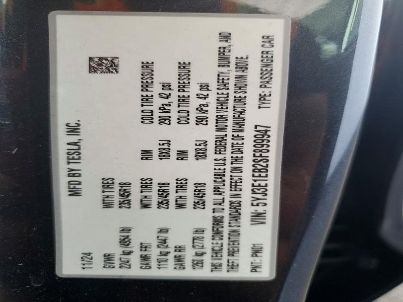 2025 TESLA MODEL 3 12
