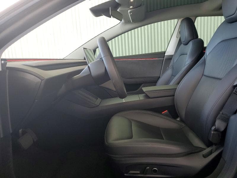 2025 TESLA MODEL 3 7