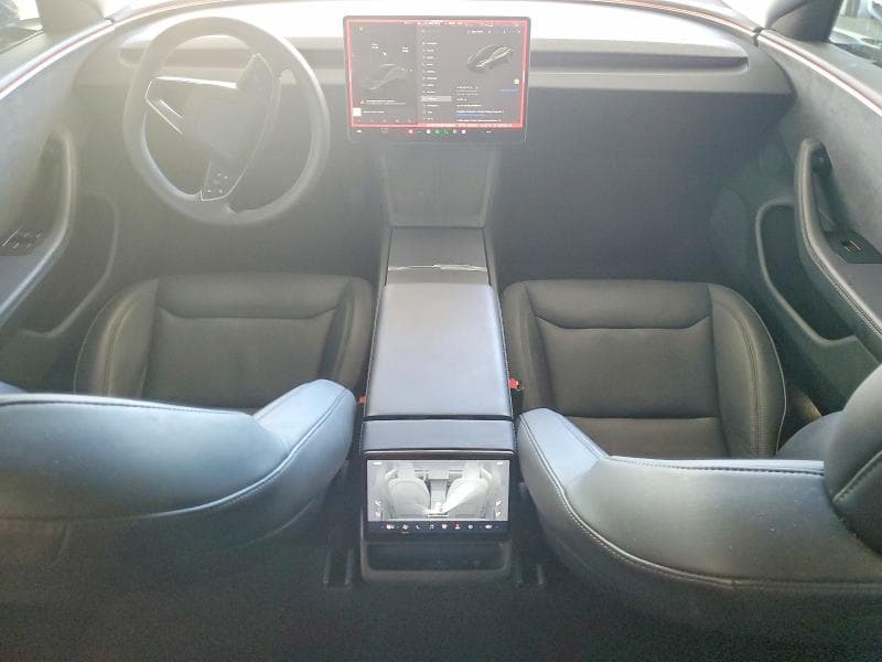 2025 TESLA MODEL 3 8