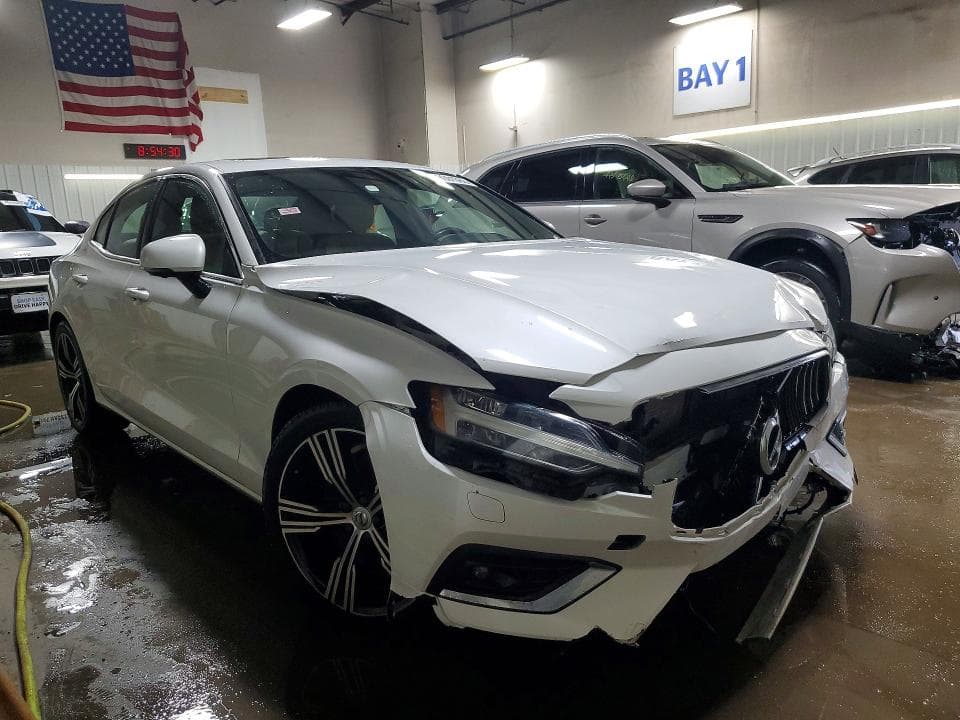2019 VOLVO S60 T6 INSCRIPTION 4