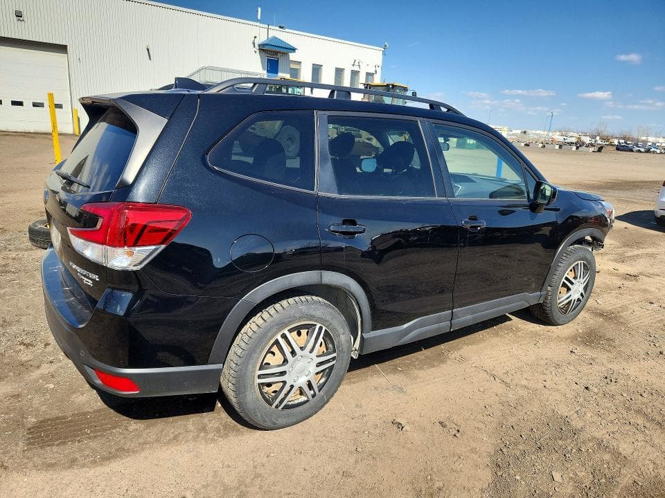 2023 SUBARU FORESTER PREMIUM 3