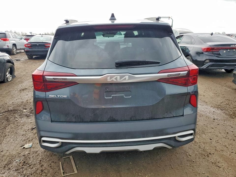 2023 KIA SELTOS EX 6