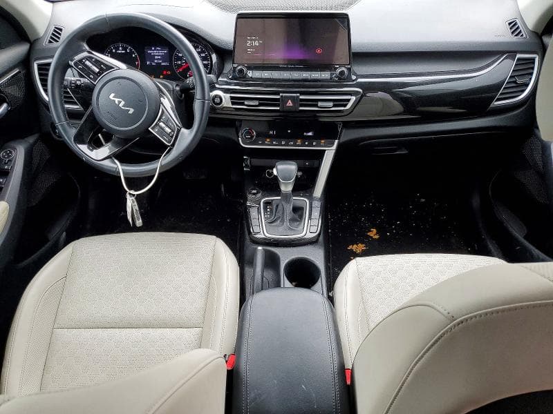 2023 KIA SELTOS EX 8