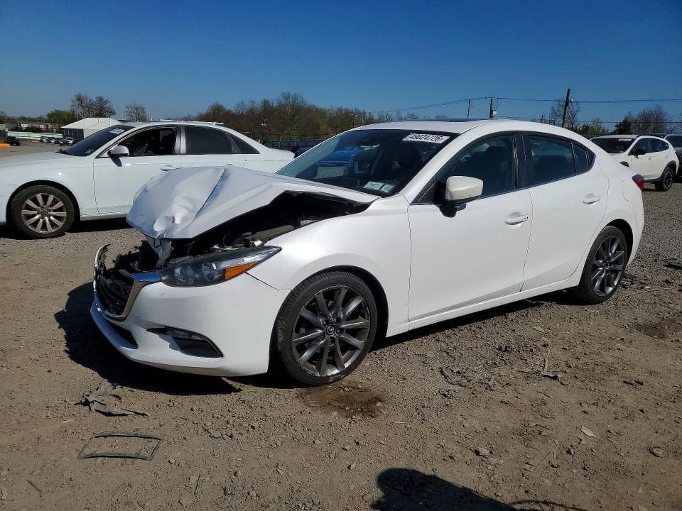 2018 MAZDA 3 TOURING 1