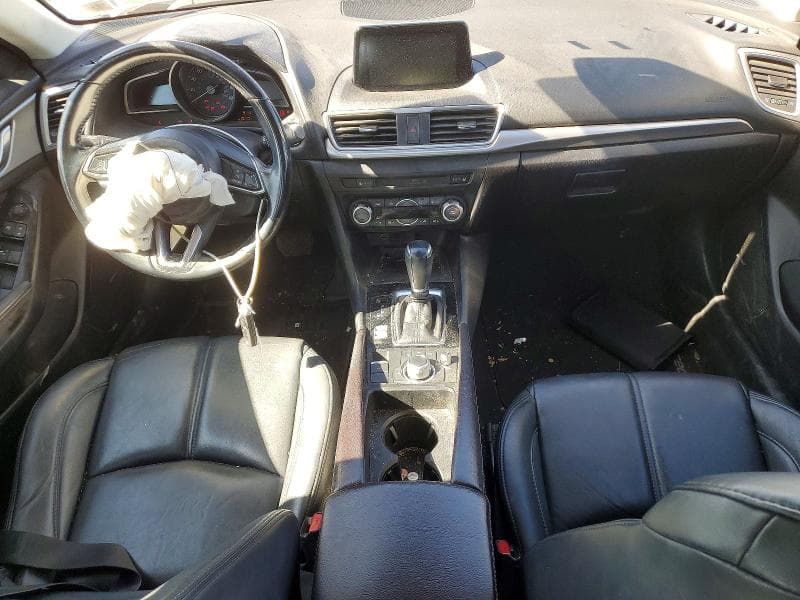 2018 MAZDA 3 TOURING 8