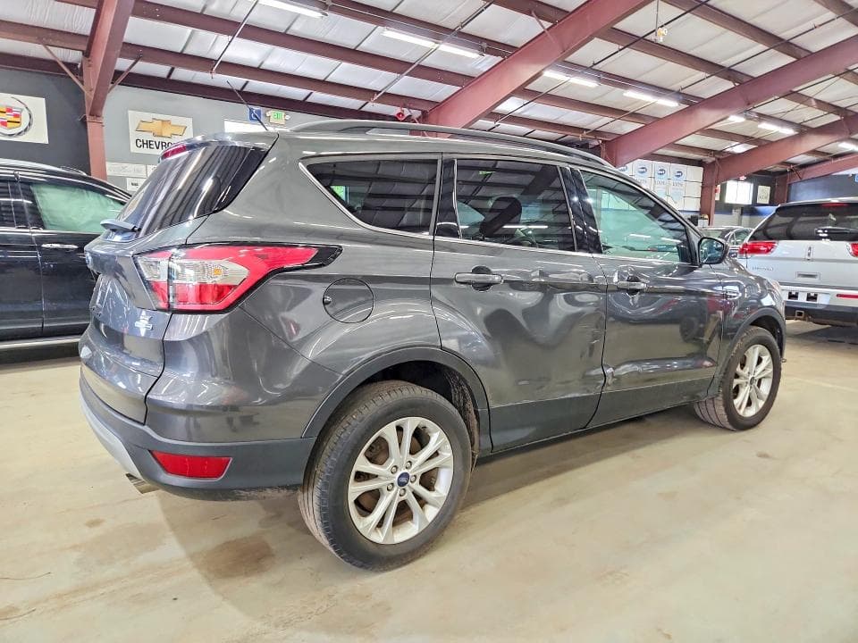 2018 FORD ESCAPE SE SE 4