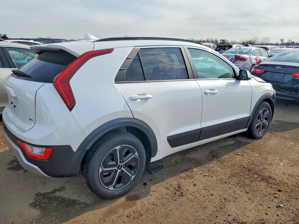 2025 KIA NIRO EX EX 3