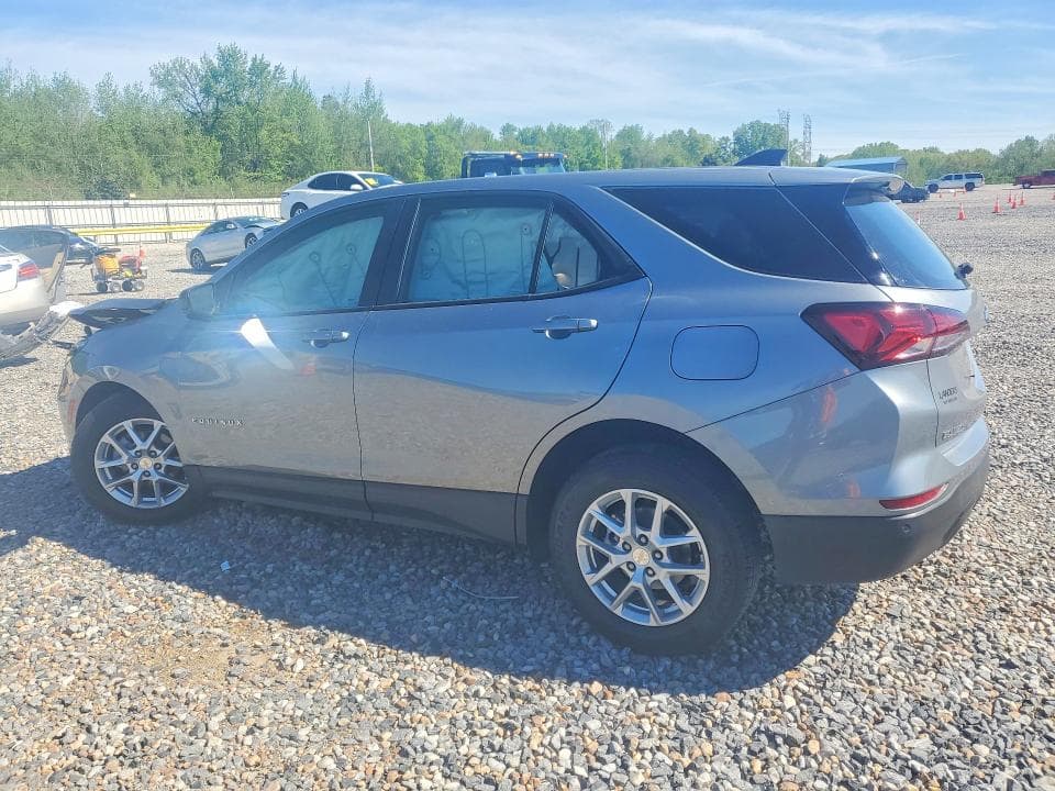 2023 CHEVROLET EQUINOX LS LS 2