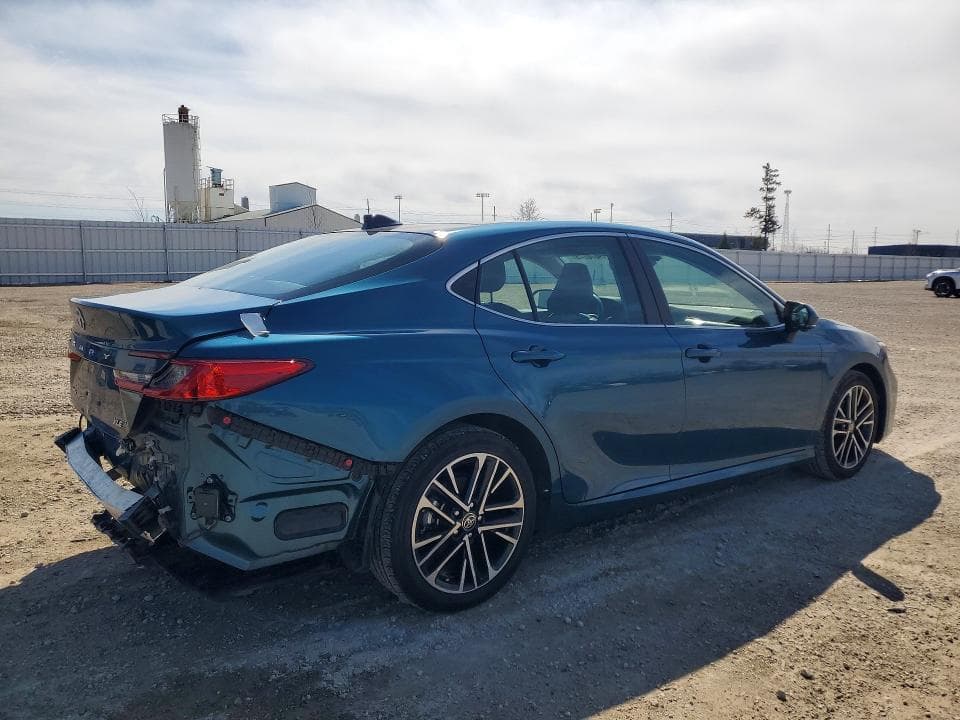 2025 TOYOTA CAMRY XLE XLE 3