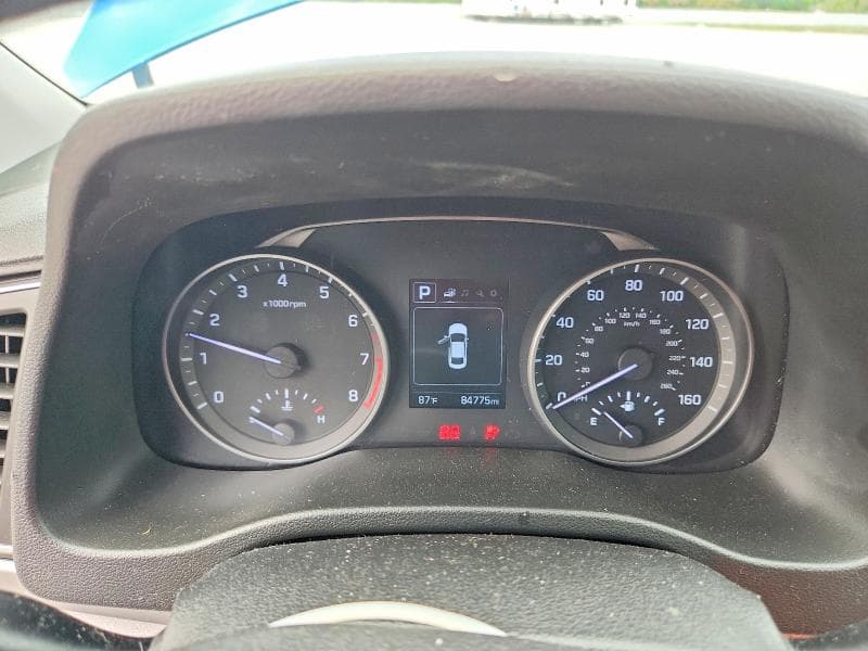 2018 HYUNDAI ELANTRA SEL 9