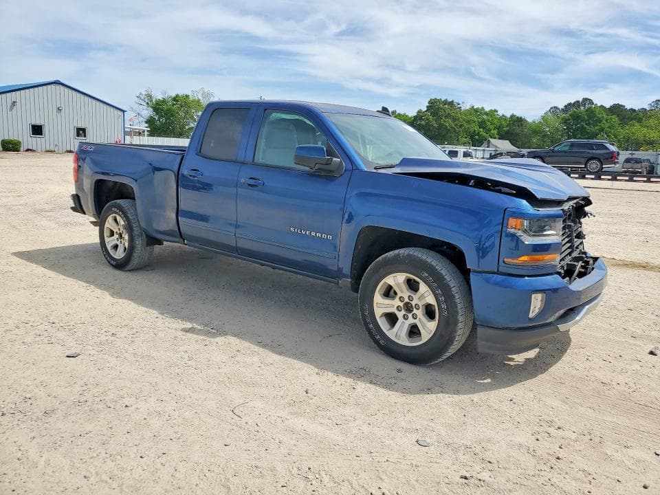 2017 CHEVROLET SILVERADO K1500 LT 4