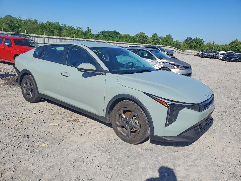 2025 KIA K4 LXS 4