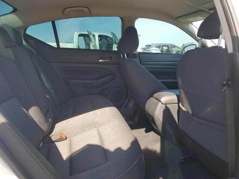2019 NISSAN ALTIMA S 10