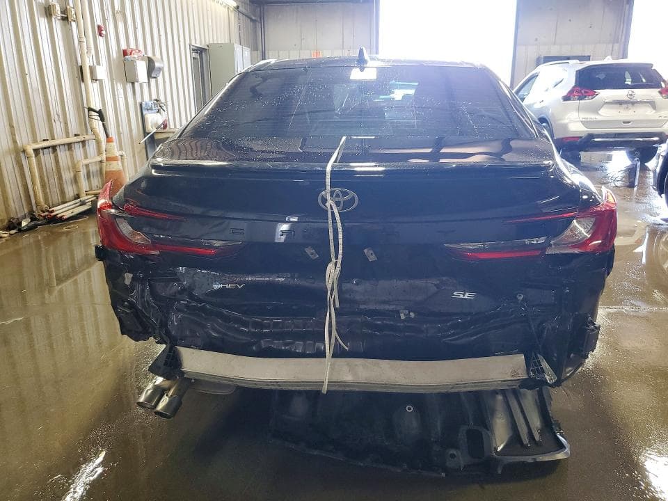 2025 TOYOTA CAMRY SE SE 6