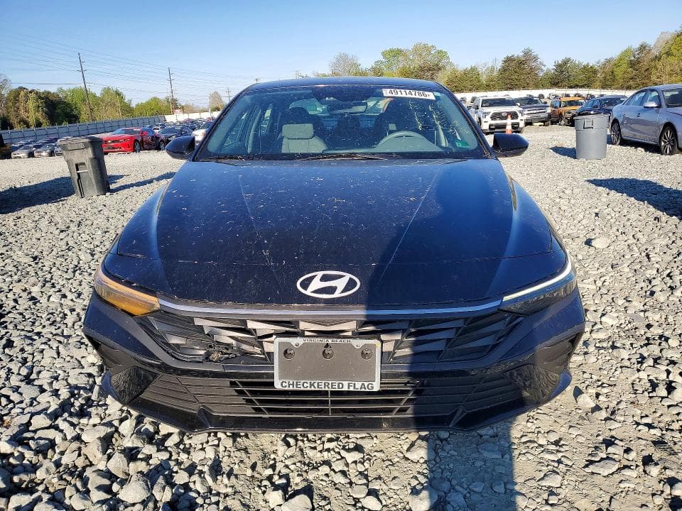2025 HYUNDAI ELANTRA SE SE 5