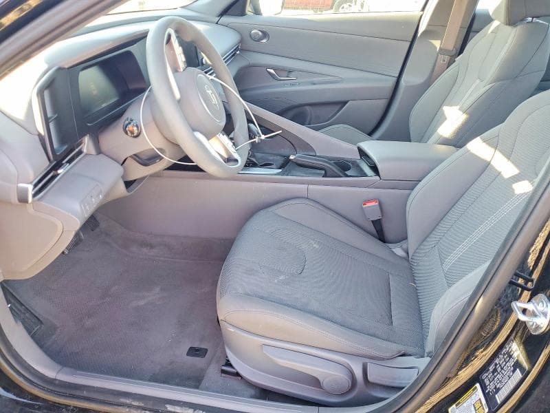 2025 HYUNDAI ELANTRA SE SE 7