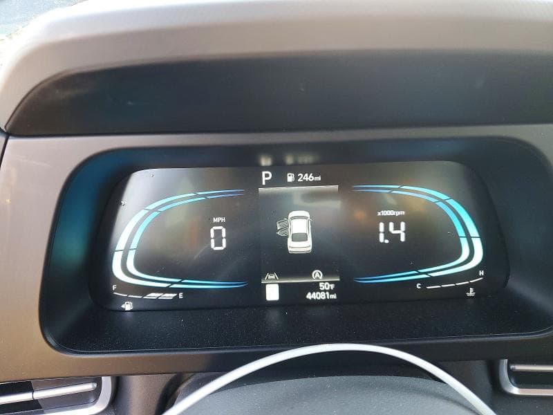 2025 HYUNDAI ELANTRA SE SE 9